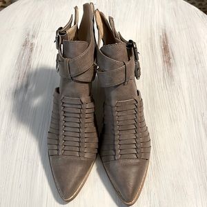 NWOT Heeled Booties